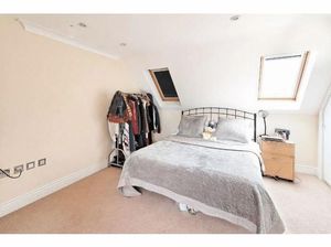 Top floor guest bedroom- click for photo gallery